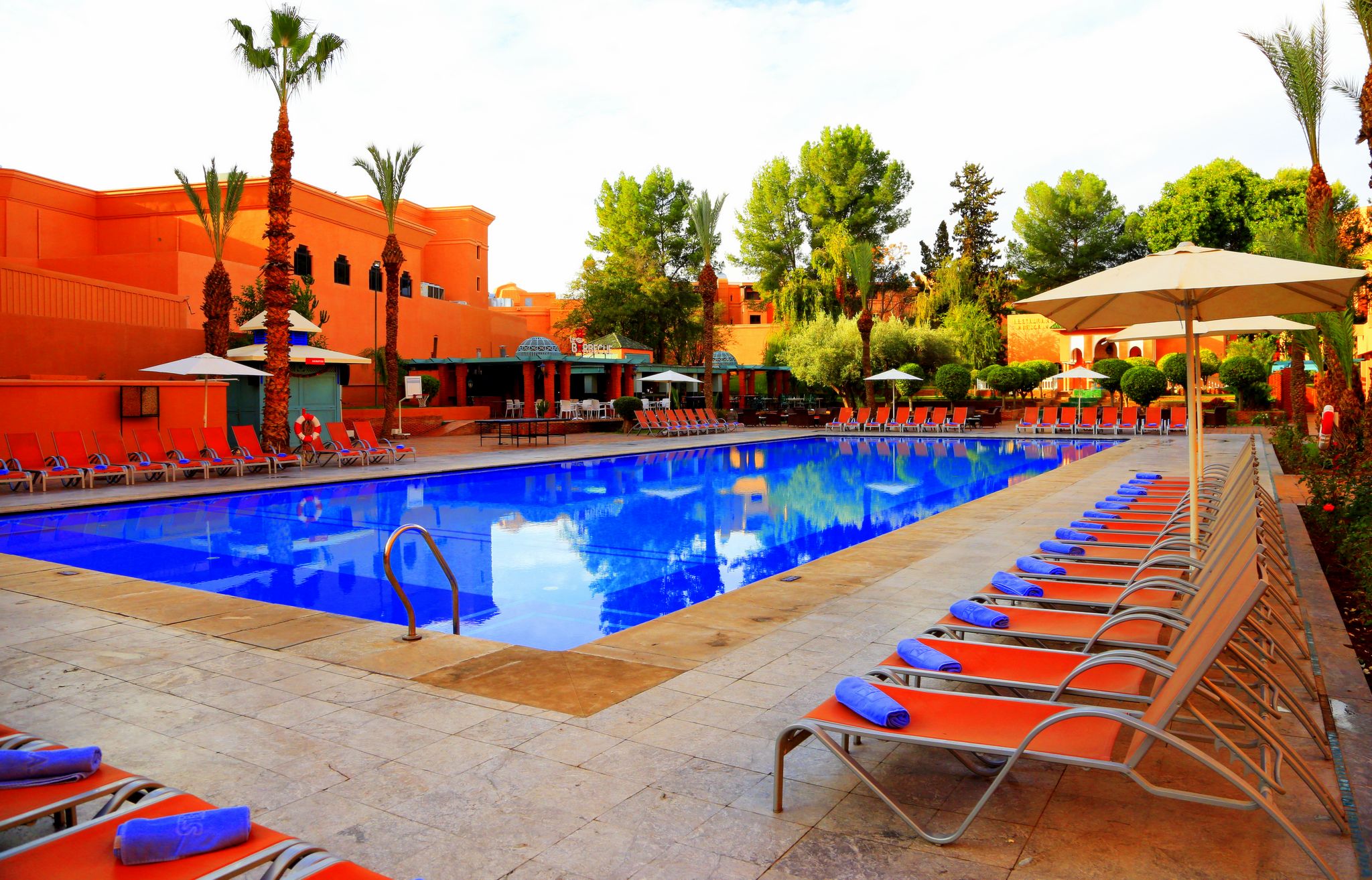 Piscine avec vue